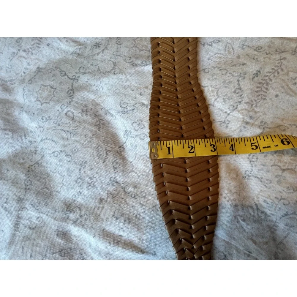 White House Black‎ Market Faux Leather Woven Belt S/P Gold Tone Buckle Vachetta